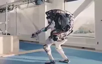 Robot hình người có thể thực hiện kỹ năng mới đáng kinh ngạc