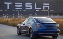 Tesla công bố doanh thu cao kỷ lục
