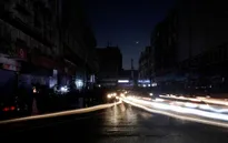 Sập lưới điện trên toàn Pakistan, hàng trăm triệu người sống trong cảnh mất điện