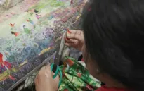 Nữ họa sĩ biến vải vụn thành tranh