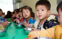 “Người mẹ hiền” xin gạo nuôi trò cả ngày lẫn đêm