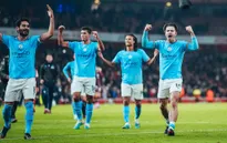 Thắng thuyết phục Arsenal, Man City chiếm ngôi đầu Ngoại hạng Anh