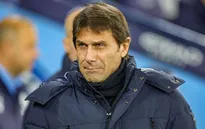 HLV Antonio Conte nhập viện phẫu thuật
