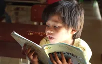 Thầy cô vượt hiểm nguy gieo chữ ở điểm trường “thiếu đủ thứ”