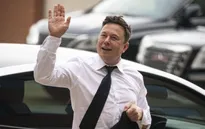 Elon Musk lấy lại ngôi giàu nhất thế giới