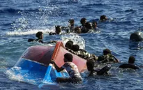Italy nỗ lực giải cứu 1.300 người di cư trên biển Địa Trung Hải