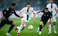 Werder Bremen và Monchengladbach chia điểm kịch tính