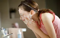 Mụn trứng cá ở trẻ em phổ biến hơn bạn nghĩ