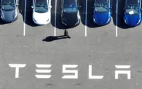 Tesla triệu hồi gần 55.000 xe Model X