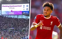 Công bố băng ghi âm trao đổi của trọng tài VAR ở trận Tottenham - Liverpool