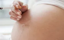 Hút thuốc lá làm tăng gấp đôi nguy cơ sinh non