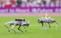 Đội quân robot phục vụ Á vận hội tại Hàng Châu, Trung Quốc