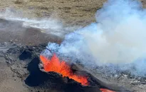 Iceland chuẩn bị ứng phó núi lửa phun trào sau khoảng 800 trận động đất trong 14 giờ