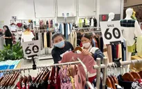 Nhiều doanh nghiệp khuyến mãi đến 70% dịp Black Friday