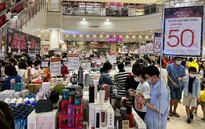 Nhiều thương hiệu giảm giá đến 80% dịp Black Friday