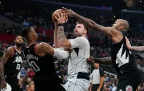 Dallas Maverick nhận thất bại trước Los Angeles Clippers