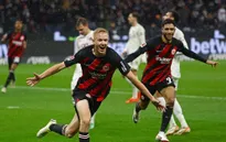 Bayern Munich thua đậm trên sân của Eintracht Frankfurt