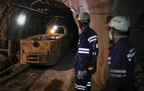 Mỹ từng bước cấm nhập khẩu urani từ Nga