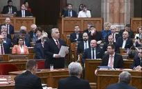 EU dỡ bỏ một phần quỹ bị đóng băng cho Hungary
