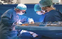 Cấy ghép cùng lúc 4 nội tạng cho bệnh nhi 2 tuổi ở Bỉ
