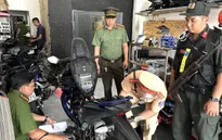 Triệt phá lò ''độ'' xe mô tô lớn nhất TP Biên Hòa, có cả phòng cách âm để đo tốc độ xe