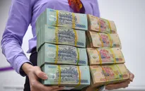 Lãi suất giảm mạnh nhưng tiền gửi vẫn tăng