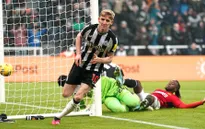 Man Utd đứt mạch thắng tại Ngoại hạng Anh