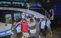 Tai nạn xe bus thảm khốc khiến 14 người thiệt mạng ở Thái Lan