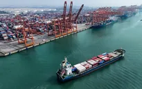 Xuất khẩu của Trung Quốc tăng sau 7 tháng