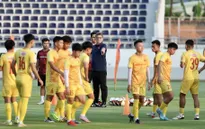HLV Philippe Troussier rút gọn danh sách U22 Việt Nam, chia tay 7 học trò