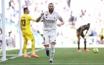 Benzema lập hat-trick trong 7 phút, Real Madrid thắng vùi dập Valladolid