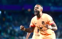 Atletico Madrid giành chiến thắng kịch tính trước Valladolid