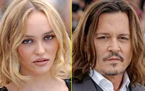 Lily-Rose Depp đưa bình luận hiếm hoi về bố Johnny Depp tại Cannes