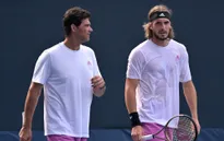 Stefanos Tsitsipas chia tay HLV cá nhân ngay trước thềm Pháp mở rộng