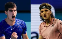 Carlos Alcaraz dễ dàng chiến thắng Stefanos Tsitsipas