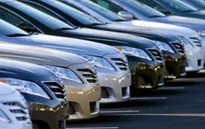 Chính phủ chỉ đạo giảm 50% phí trước bạ với ô tô trong nước