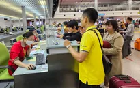 Giá vé máy bay cao điểm hè rẻ nhất 6 năm qua
