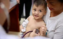 Hơn 1.000 trẻ em được khám sàng lọc tim bẩm sinh tại Tuyên Quang