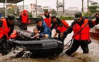 Trung Quốc cảnh báo mưa bão ở mức cao nhất