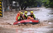 Trung Quốc ban bố cảnh báo cam do mưa lớn