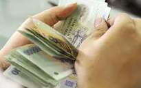 Thu ngân sách vượt khó