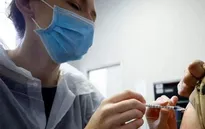 Số ca mắc COVID-19 mới trên toàn cầu tăng 80% do biến thể phụ mới EG.5