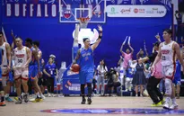 VBA 2023 - Game 54: Hanoi Buffaloes tạm biệt sân nhà bằng màn "lội ngược dòng" quả cảm