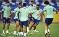 Neymar trở lại tập luyện bình thường cùng ĐT Brazil