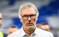 Lyon sa thải HLV Laurent Blanc