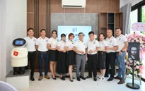 Ra mắt phiên bản thử nghiệm robot AI dạy học Anan và camera đánh giá tính cách
