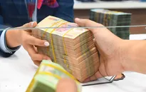 Thiệt hơn khi người dân vay ngân hàng này để trả nợ ngân hàng khác?