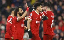 Salah lập cú đúp, Liverpool xây chắc ngôi đầu Ngoại hạng Anh