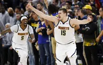 Nikola Jokic tỏa sáng mang về chiến thắng cho Denver Nuggets