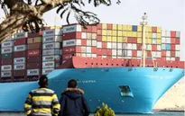 Tàu hàng của Anh bị Houthi tấn công có nguy cơ chìm